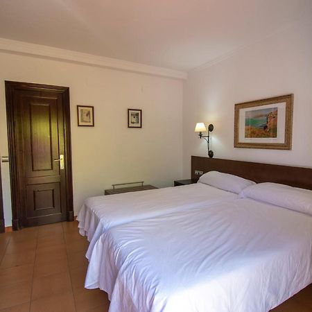 Hotel Del Carmen Prado Del Rey Esterno foto